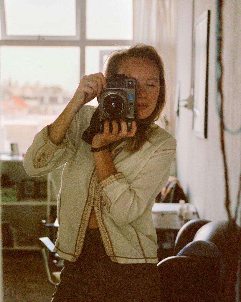 Jonge filmster in de AIR